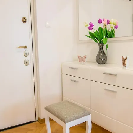 Apartman Lana Apartment