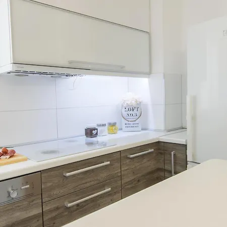 Apartment Apartman Lana Makarska